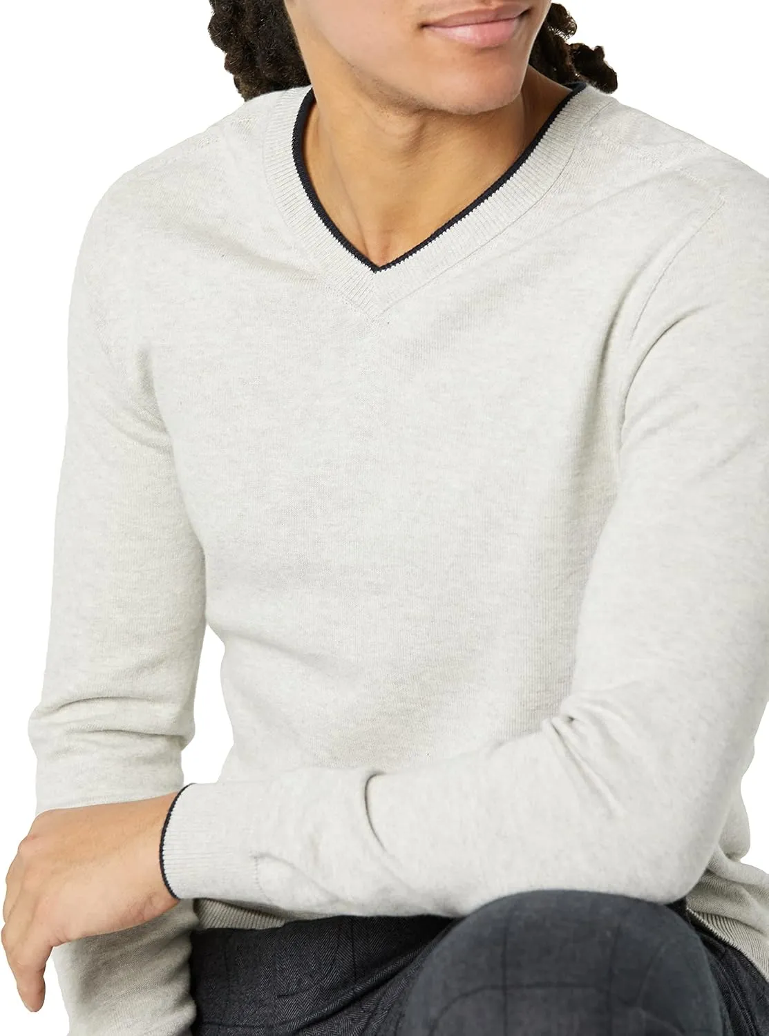 Men's 3D Fine Gauge V-Neck Sweater