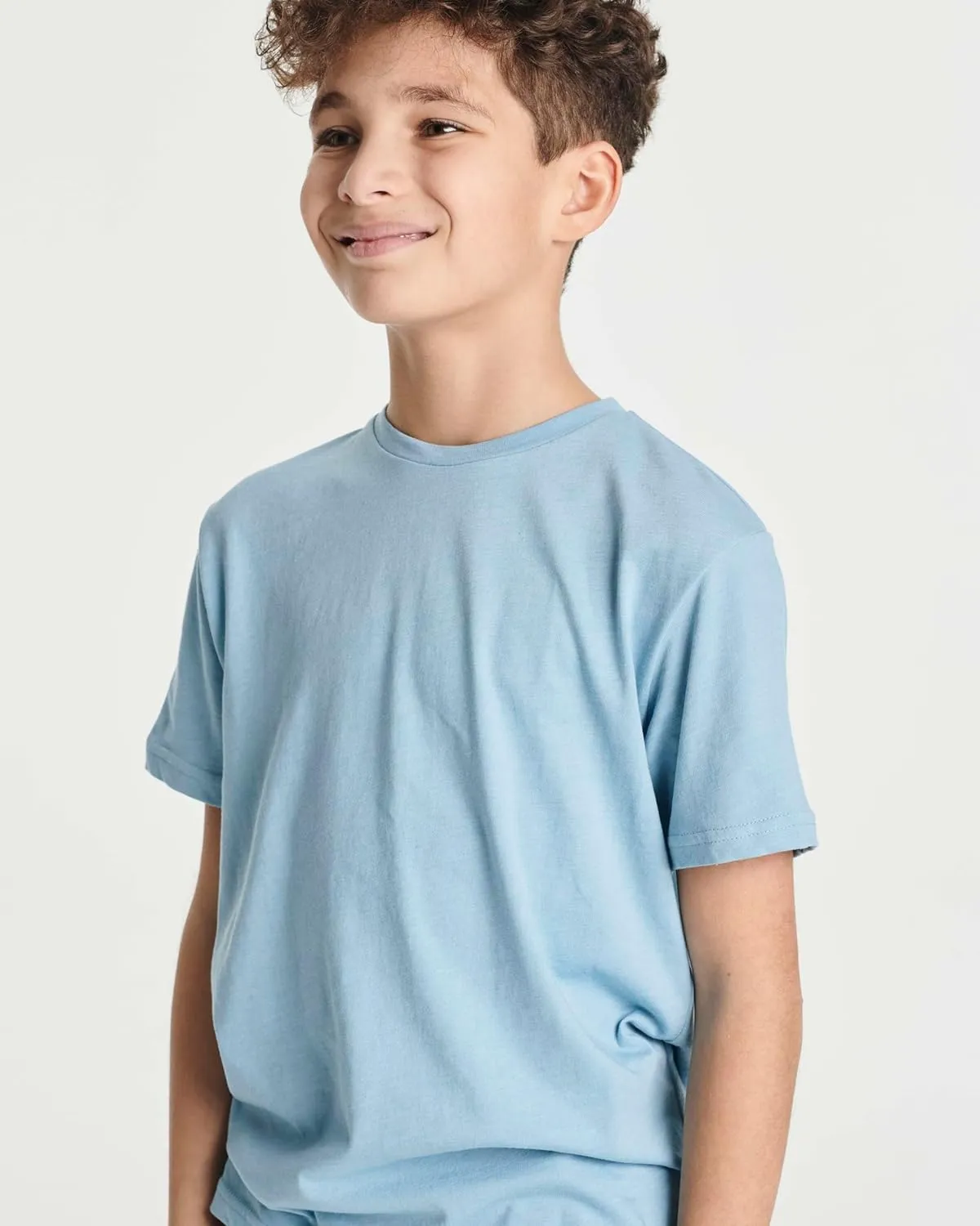 Real Essentials 5 Pack: Boys' Cotton Short Sleeve Crew Neck T-Shirts Outdoor (Ages 4-18)