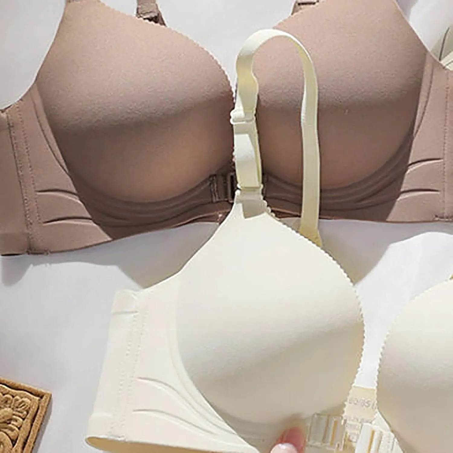 Women's Front Closure Wirefree Bras Soft Underwire Adjustable Straps Bra Full Coverage Push Up Lift Everyday Bralettes